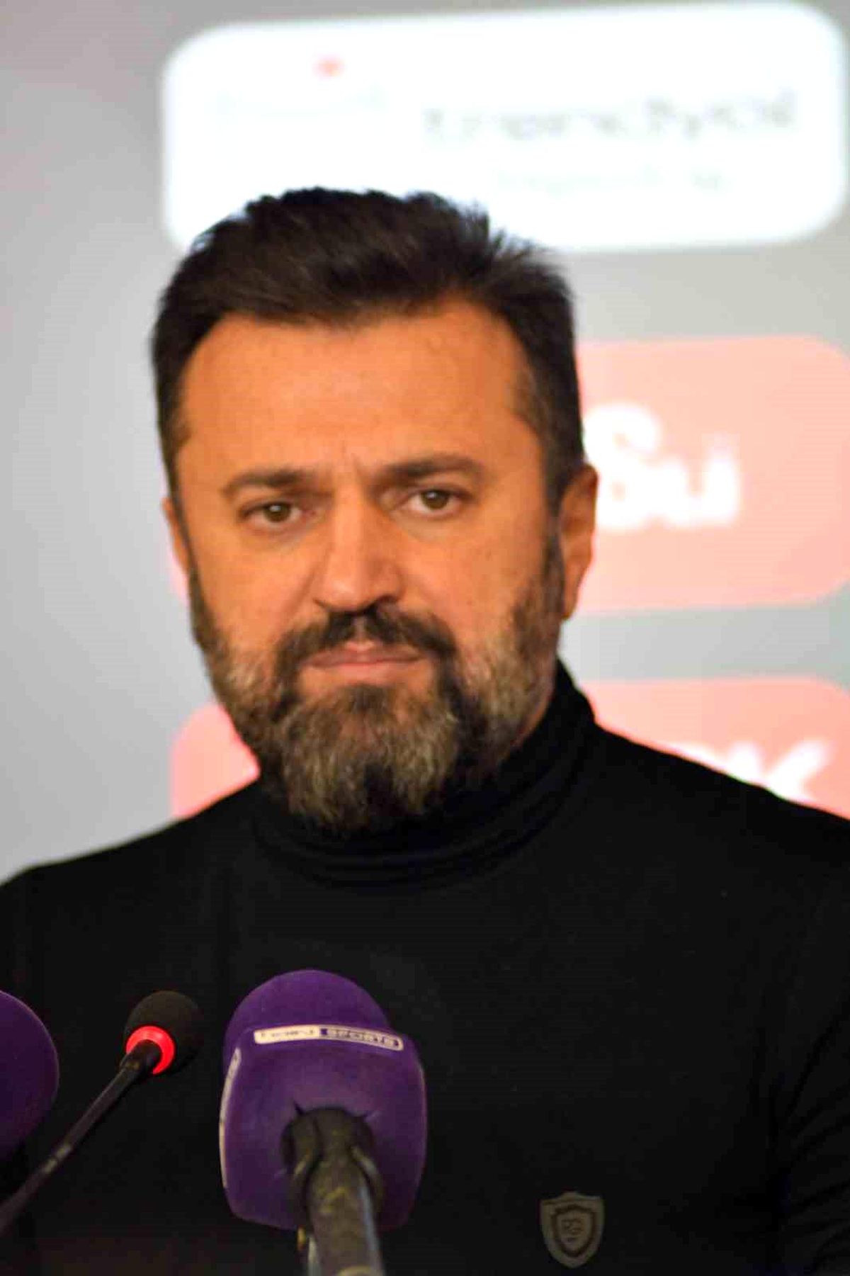 Sivasspor Teknik Direktörü Bülent Uygun, transfer çalışmalarına başlayacak