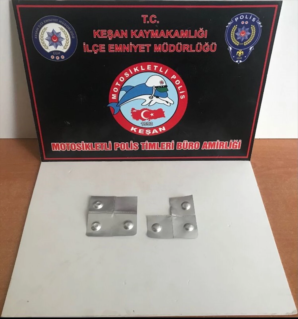 Edirne\'nin Keşan ilçesinde uyuşturucuyla yakalanan 3 kişi gözaltına alındı