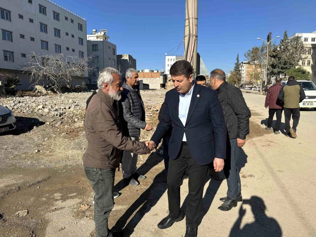 CHP Milletvekili Tutdere, Adıyaman'daki deprem konutlarının neden teslim edilmediğini sordu