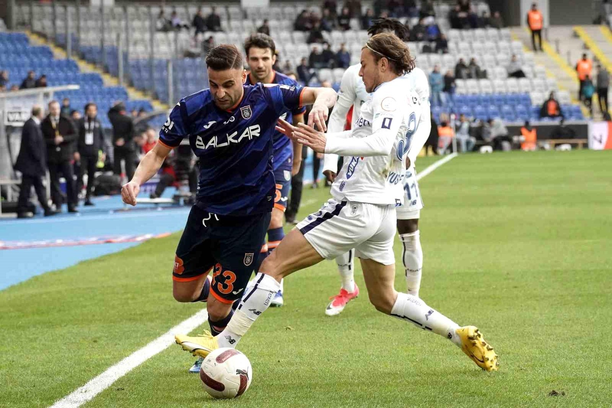 Fenerbahçe ve Galatasaray Rahat Galip Geldi