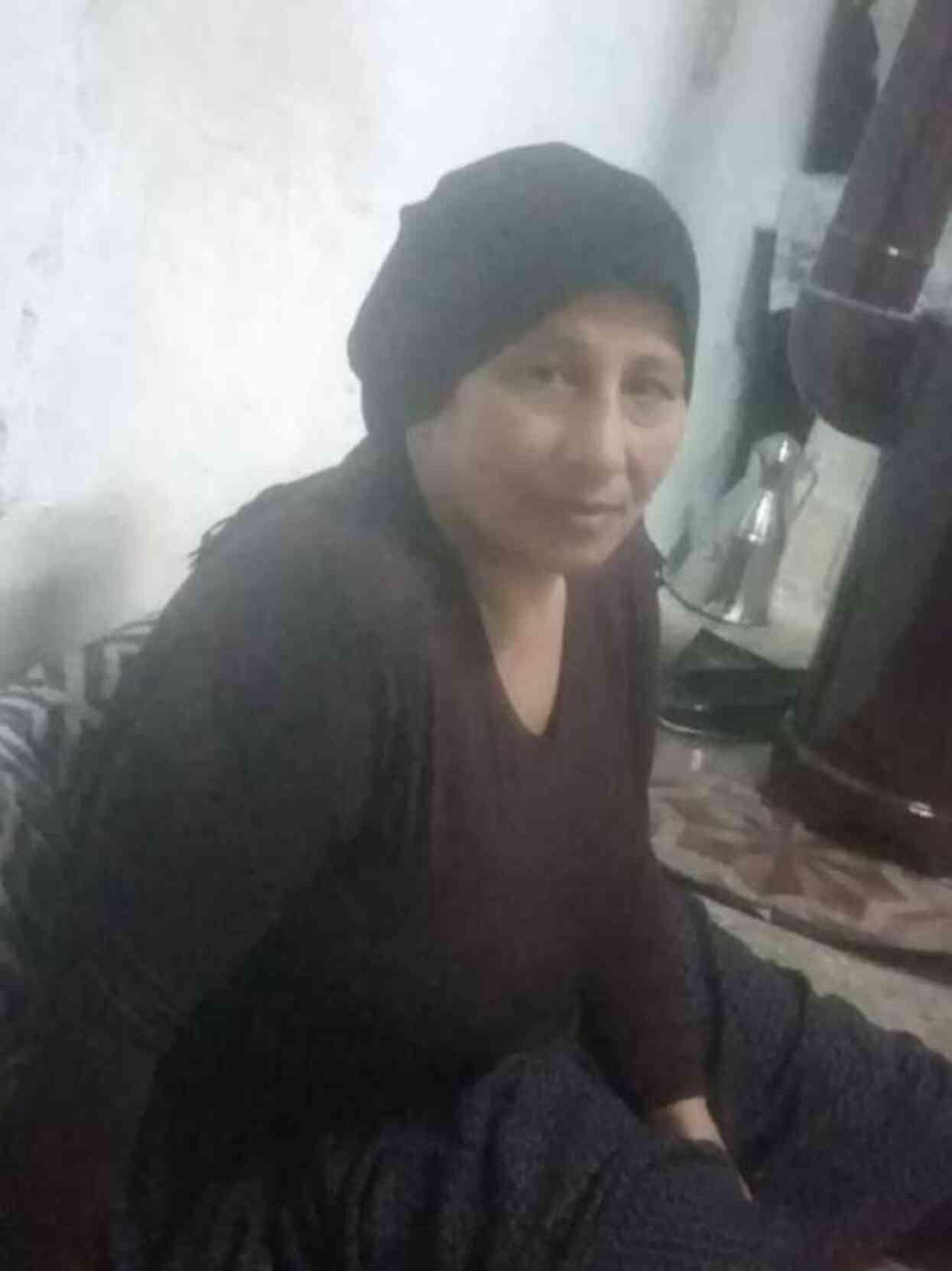 Tarsus'ta korkunç olay! 7 aylık hamile karısını satırla öldürüp torununu alıp kaçtı Tarsus'ta korkunç olay! 7 aylık hamile karısını satırla öldürüp torununu alıp kaçtı