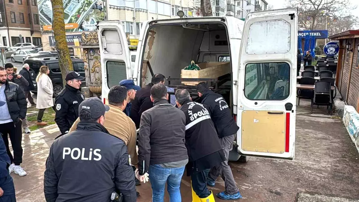 Ankara\'dan tatil için gelen adamın cesedi sahile vurdu