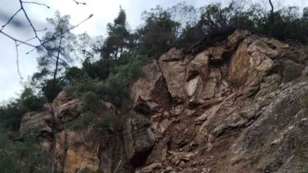 Zonguldak-Karabük arasında kömür taşıyan tren raydan çıktı