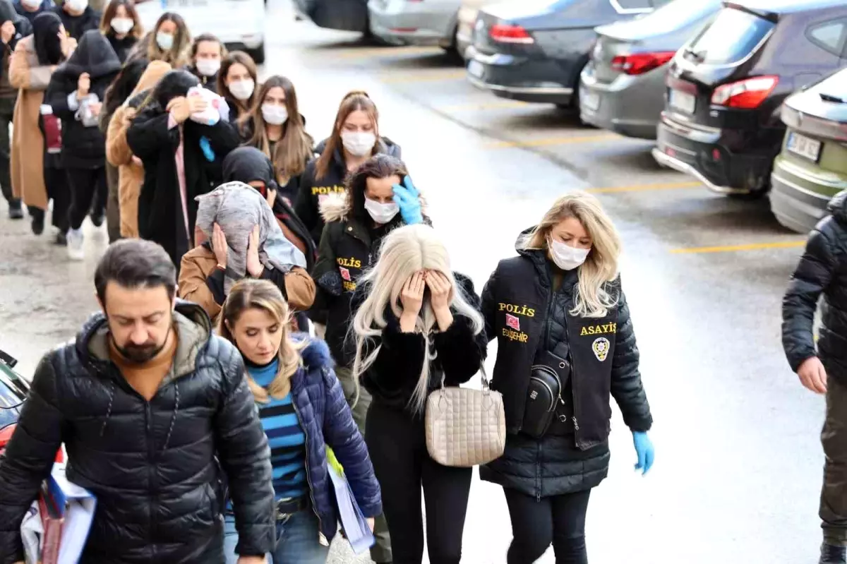 Eskişehir merkezli \'Barbie-Es\' fuhuş operasyonunda 9 kişi tutuklandı
