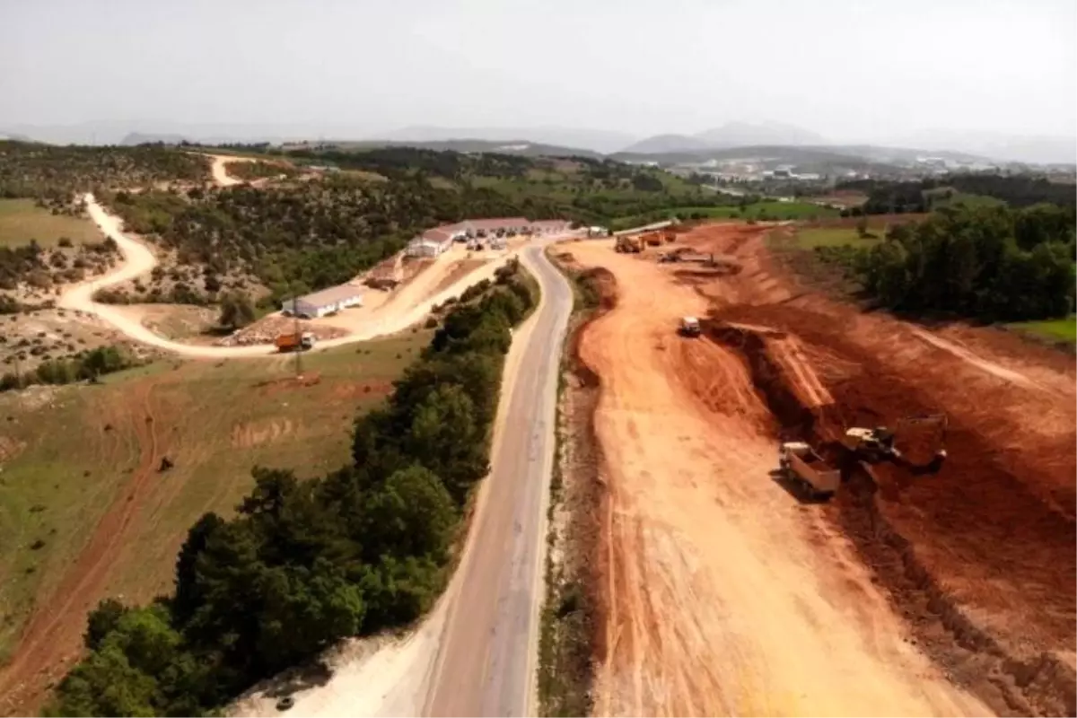 Bilecik-Yenişehir Yolu Bu Ay Sonunda Tamamlanacak