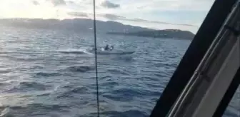 Bodrum'da Yunanistan unsurları tarafından geri itilen ve motor arızası yaşayan kaçak göçmenler kurtarıldı