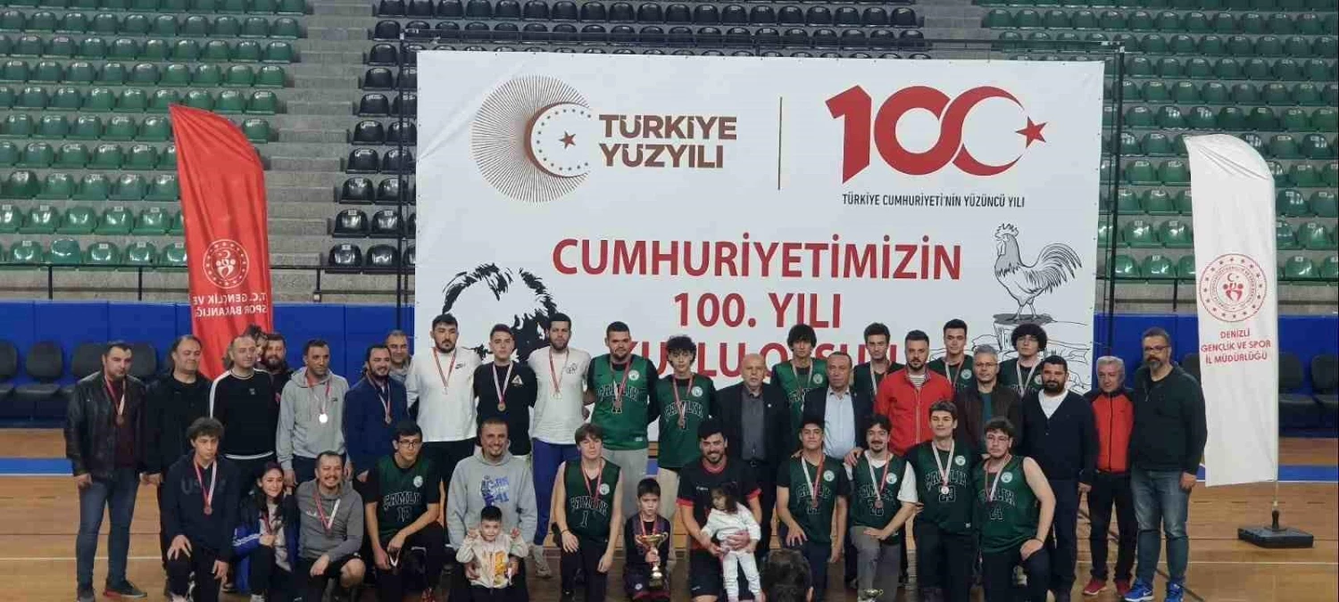 Buldan Basket takımı Denizli Basketbol Ligi\'nde fair play ödülü aldı