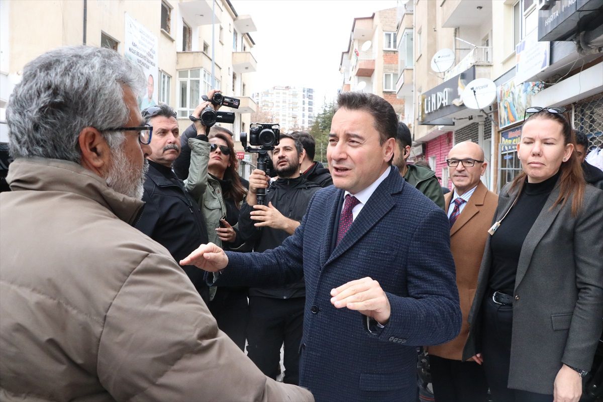 DEVA Partisi Genel Başkanı Ali Babacan: Türkiye sathında adaylarımızla daha iyi hizmetin yarışı içerisindeyiz