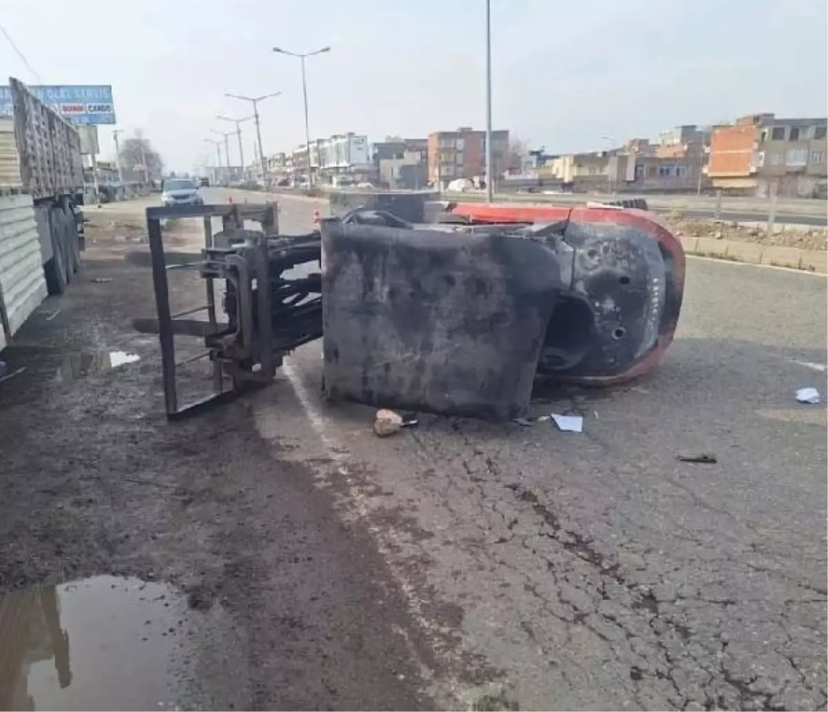 Diyarbakır'da Forklift Kazası: Bir İşçi Hayatını Kaybetti