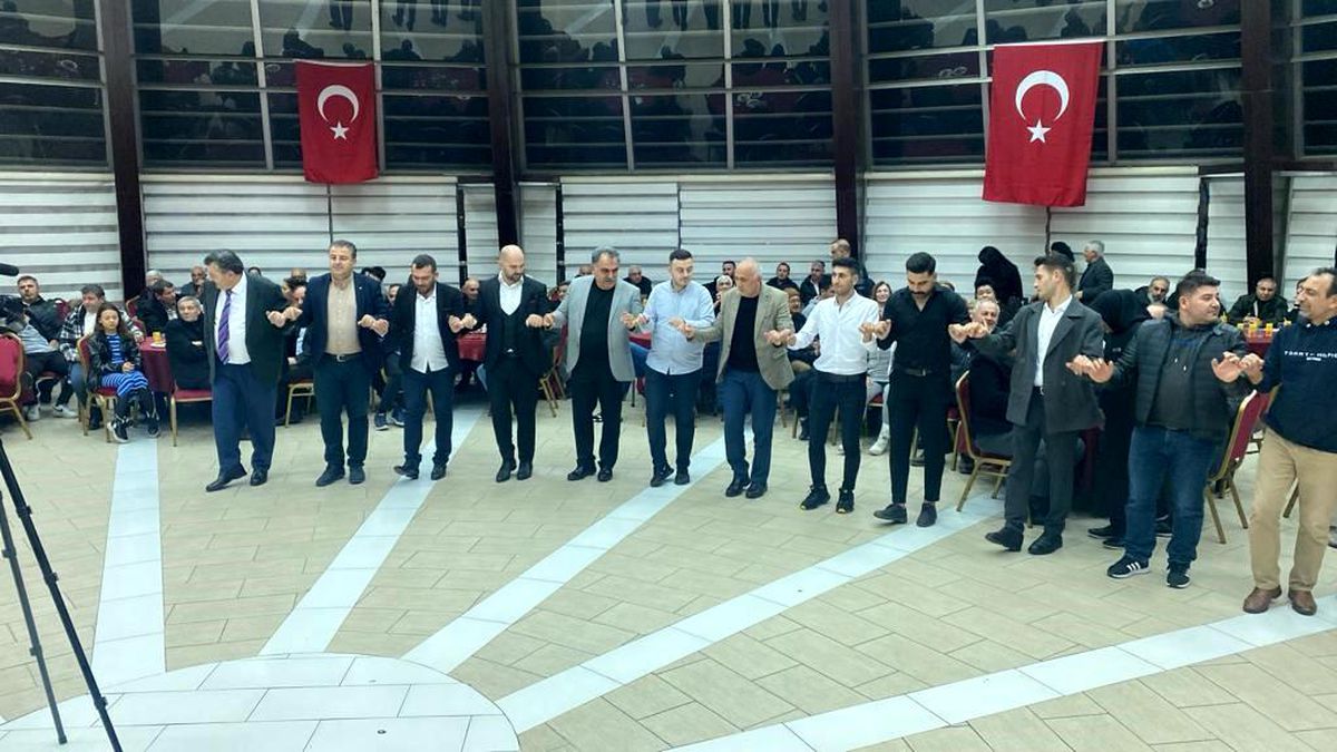 İzmir\'de Erzurumlular Bir Araya Geldi