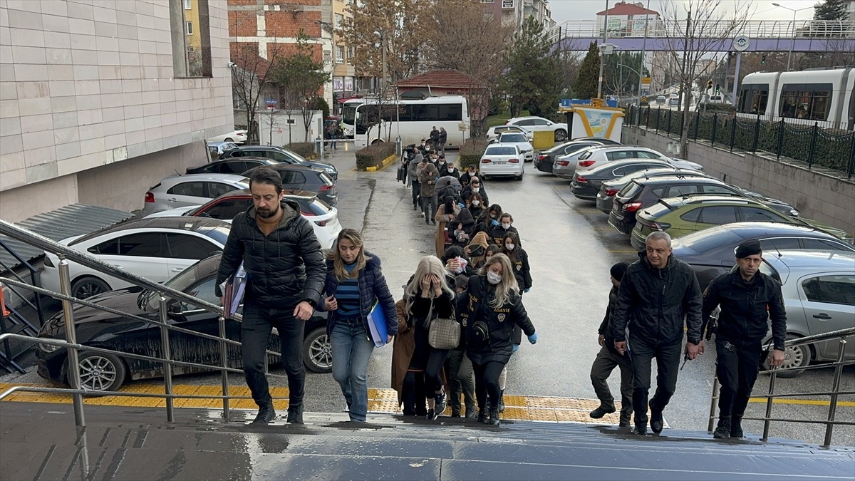 Eskişehir Merkezli Fuhuş Operasyonunda 9 Şüpheli Tutuklandı