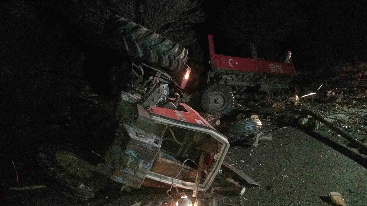 Kırıkkale\'de Traktör-Kamyon Çarpışması: 1 Ölü, 1 Ağır Yaralı