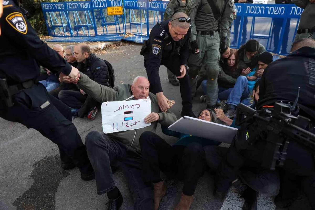 Kudüs\'te İsrail hükümetine karşı protesto gösterisi düzenlendi