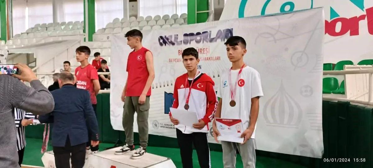 2023-2024 Okul Sporları Bilek Güreşi Grup Müsabakaları Tamamlandı