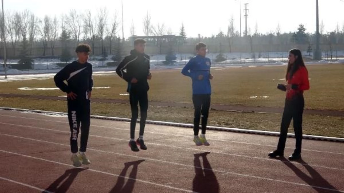 Erzurum\'da Atletizmde Başarıya Ulaşan Üçüz Kardeşler