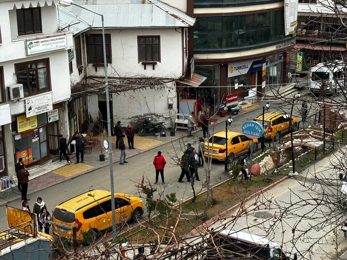 Malatya Pütürge\'de 4,4 Büyüklüğünde Deprem Meydana Geldi