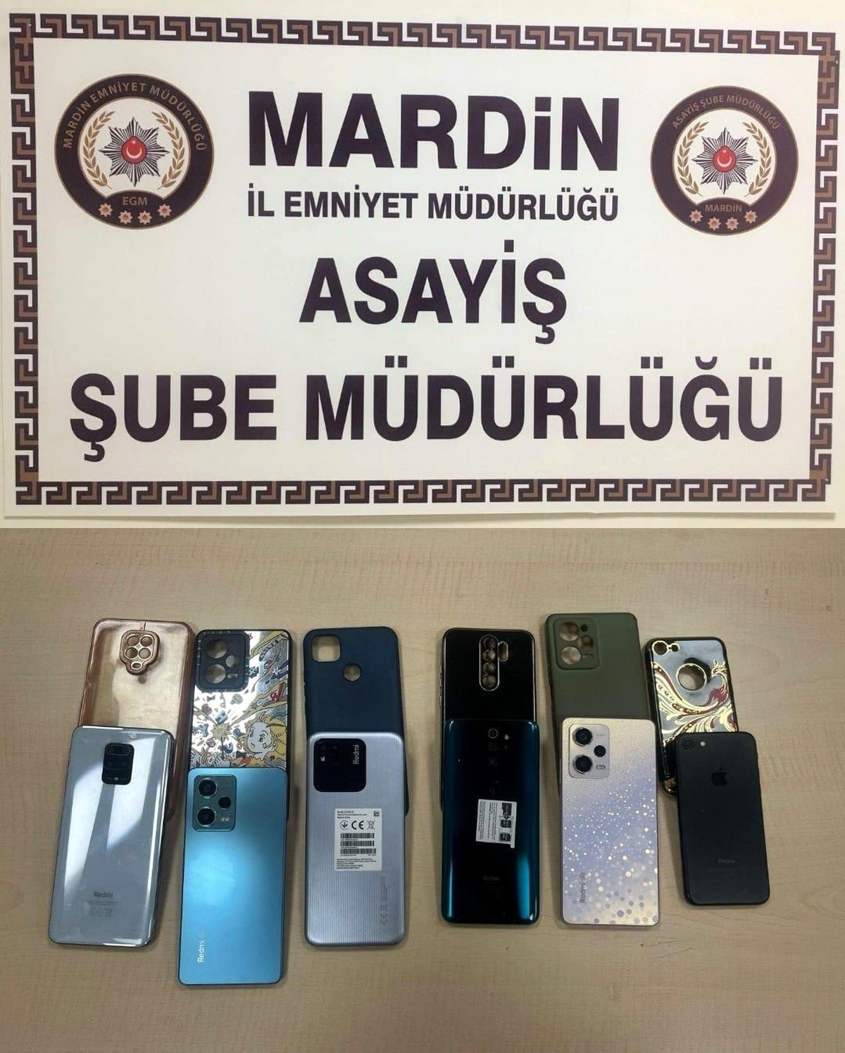 Mardin\'de semt pazarlarında yankesicilik yaptıkları iddiasıyla yakalanan 3 şüpheliden 2\'si tutuklandı