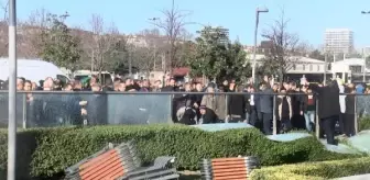 İstanbul'da minibüslerin taksiye dönüşmesine tepki: UKOME binasına saldırı