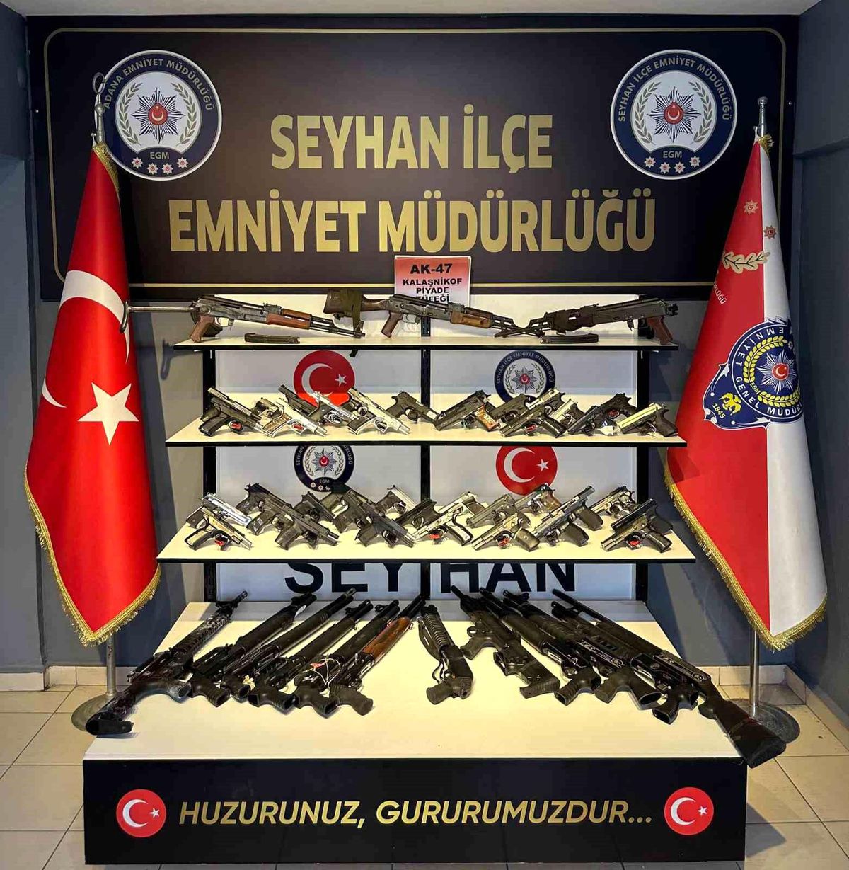 Adana\'da 65 ruhsatsız silah ele geçirildi, 21 kişi tutuklandı