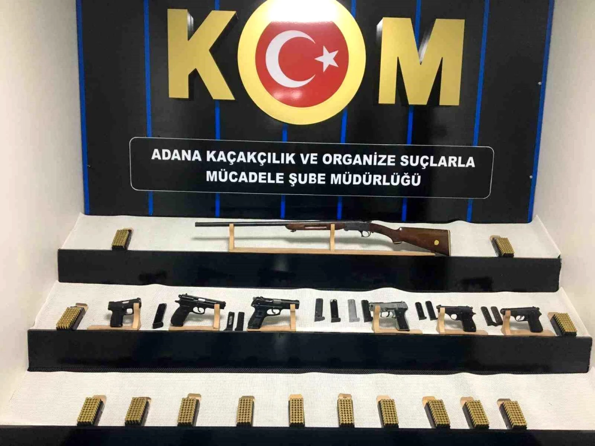 Adana\'da yapılan operasyonda 7 ruhsatsız silah ve 2 bin 945 mermi ele geçirildi
