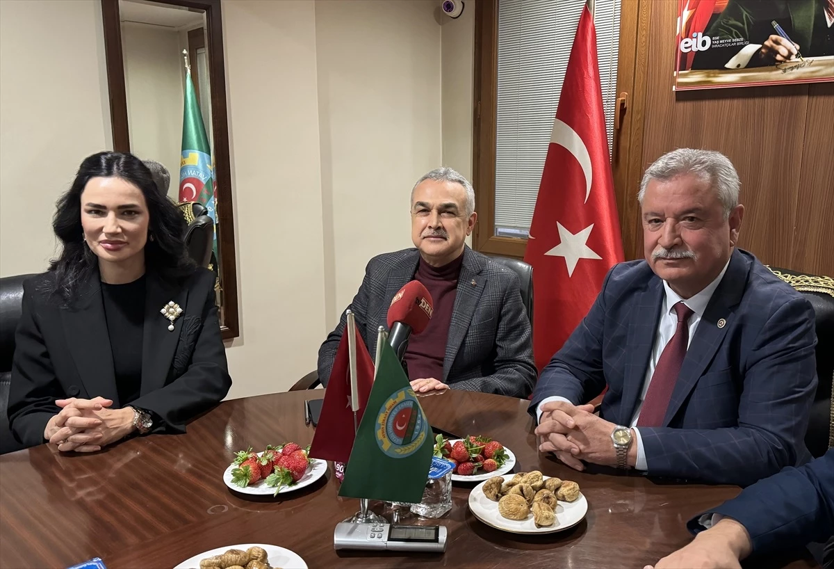 Mustafa Savaş, Efeler Ziraat Odası Başkanlığını ziyaret etti