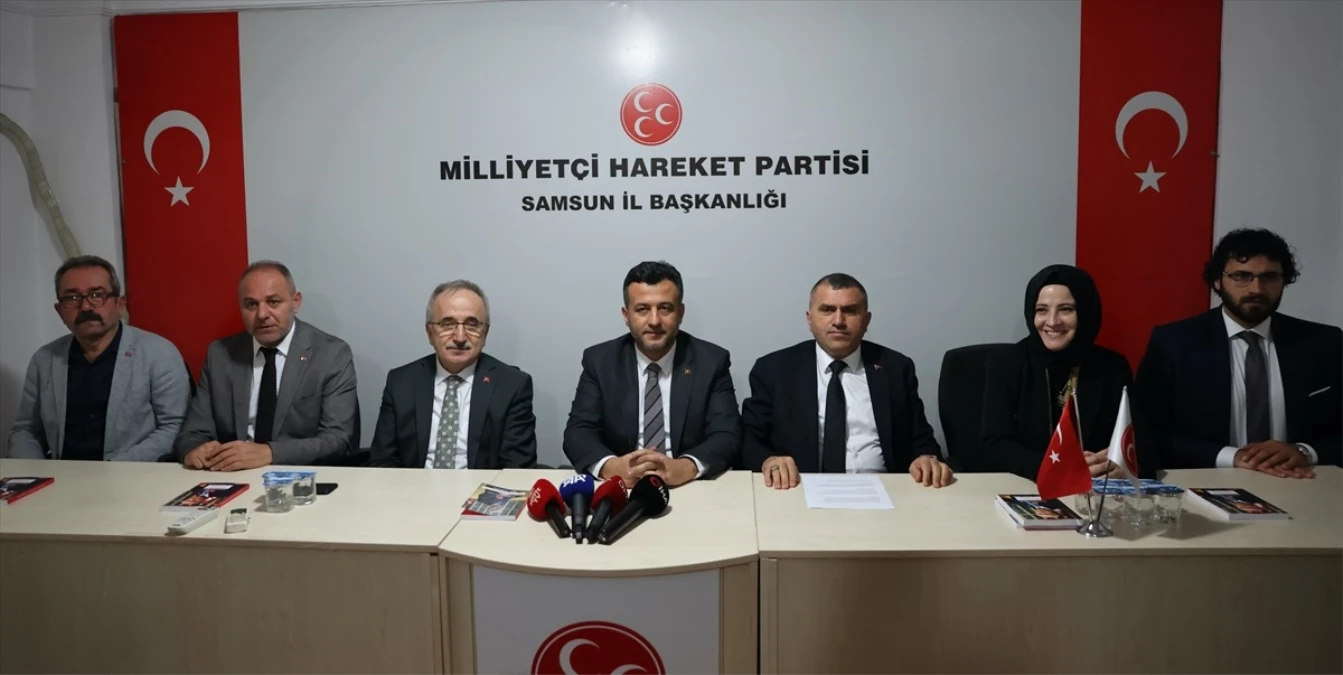 AK Parti Samsun Büyükşehir Belediye Başkan Adayı Halit Doğan, MHP İl Başkanlığını ziyaret etti