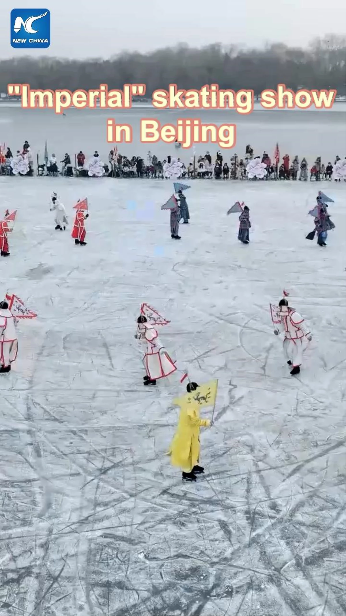 Çin\'deki Eski Yazlık Saray\'da Buz Pateni Gösterileri
