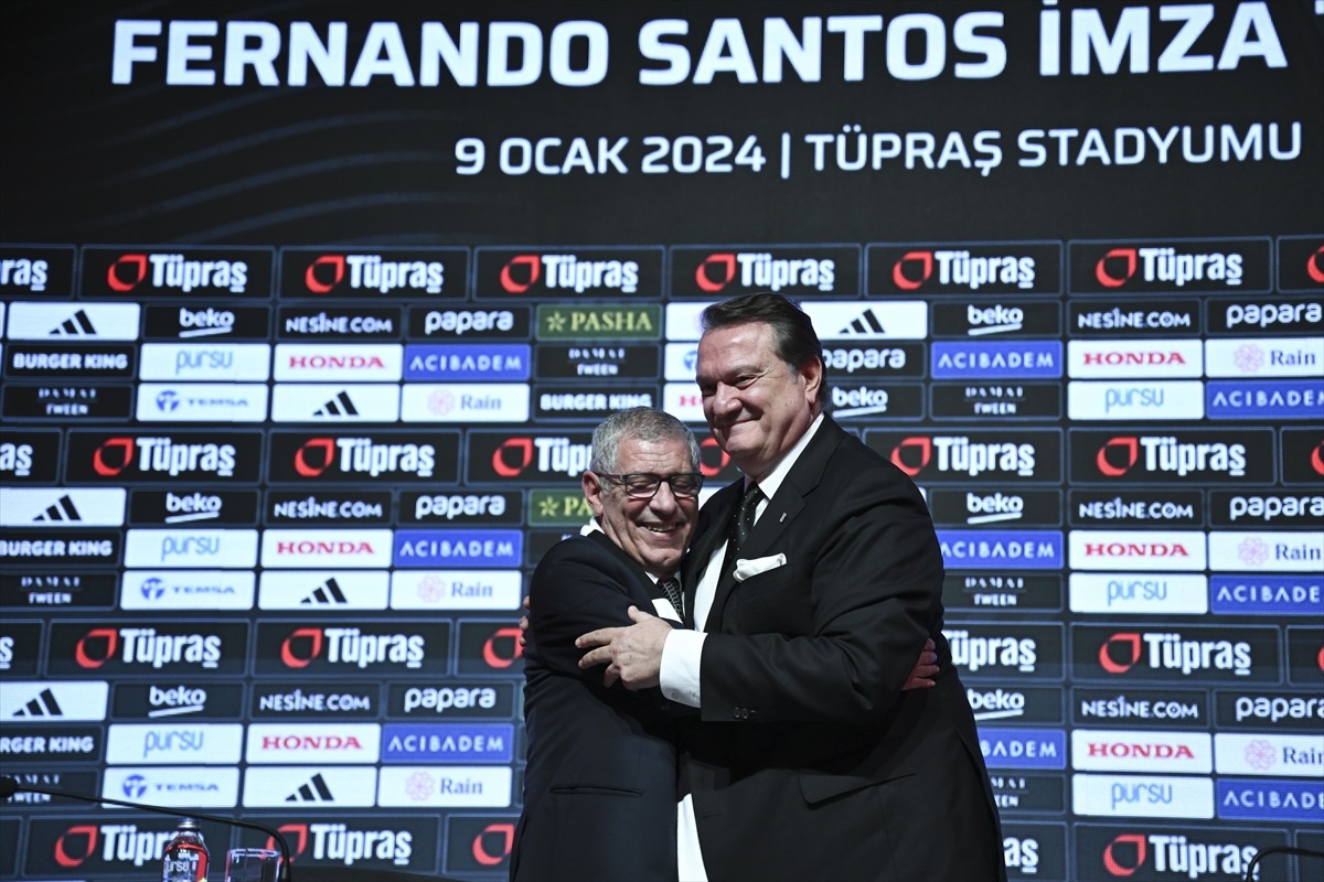 Beşiktaş, yeni teknik direktörü Fernando Santos\'la sözleşme imzaladı