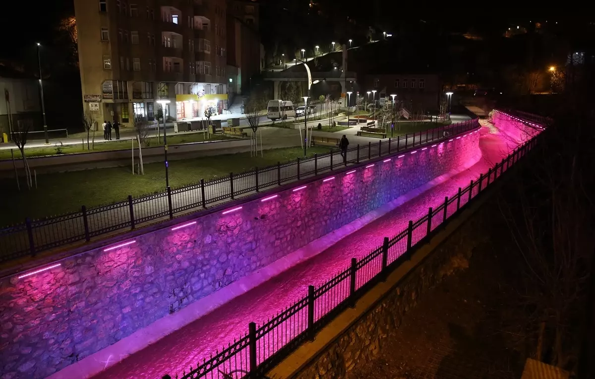 Bitlis Deresi\'ndeki Işıklandırma Çalışmaları Tamamlandı