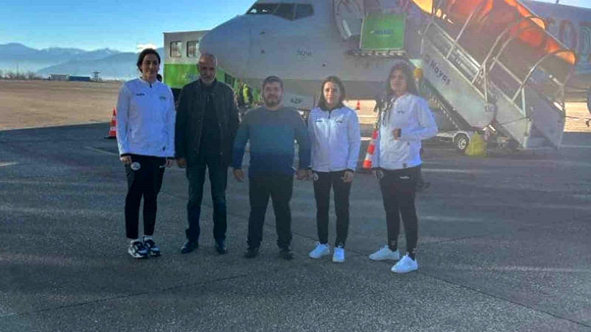 Kocaeli\'de Büyük Kadınlar Türkiye Ferdi Boks Şampiyonası Başladı