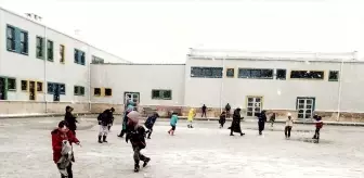 Çanakkale'de Kar Yağışı Nedeniyle Taşımalı Eğitime Ara Verildi
