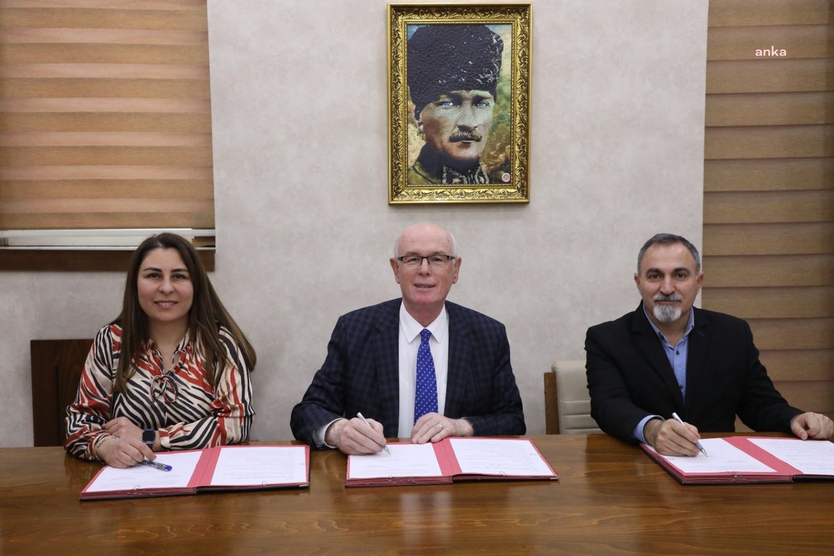 Odunpazarı Belediyesi, Emek Şiir Ödülü'nün Üçüncüsünü Düzenliyor