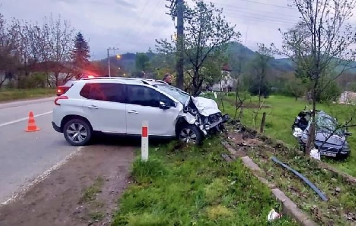 Bartın\'da Otomobil Kazası: 1 Ölü, 1 Yaralı, Sürücüye Hapis Cezası