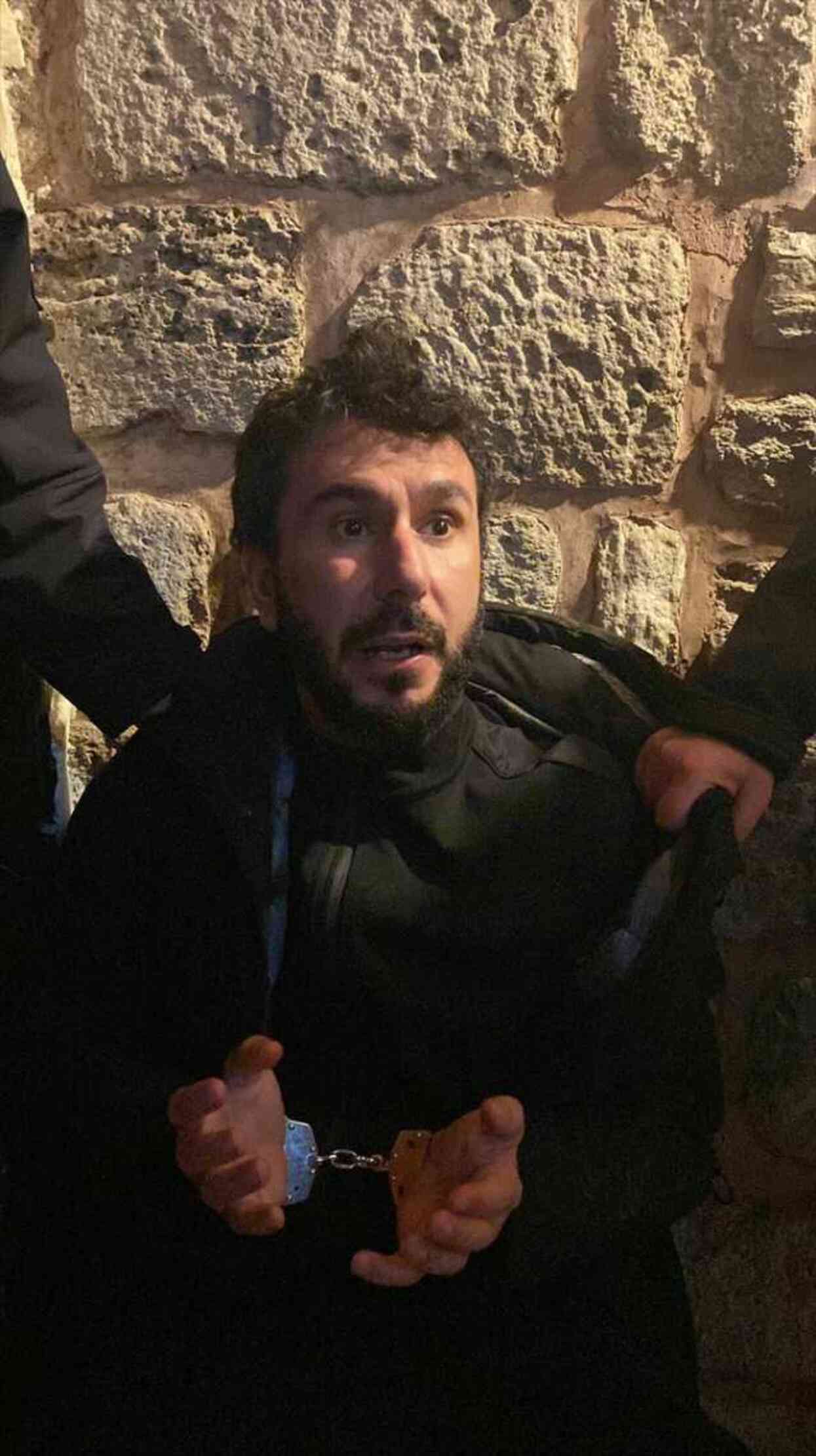 Fatih Camisi İmamına Yönelik Bıçaklı Saldırıda Şüpheli Tutuklandı Fatih Camisi İmamına Yönelik Bıçaklı Saldırıda Şüpheli Tutuklandı
