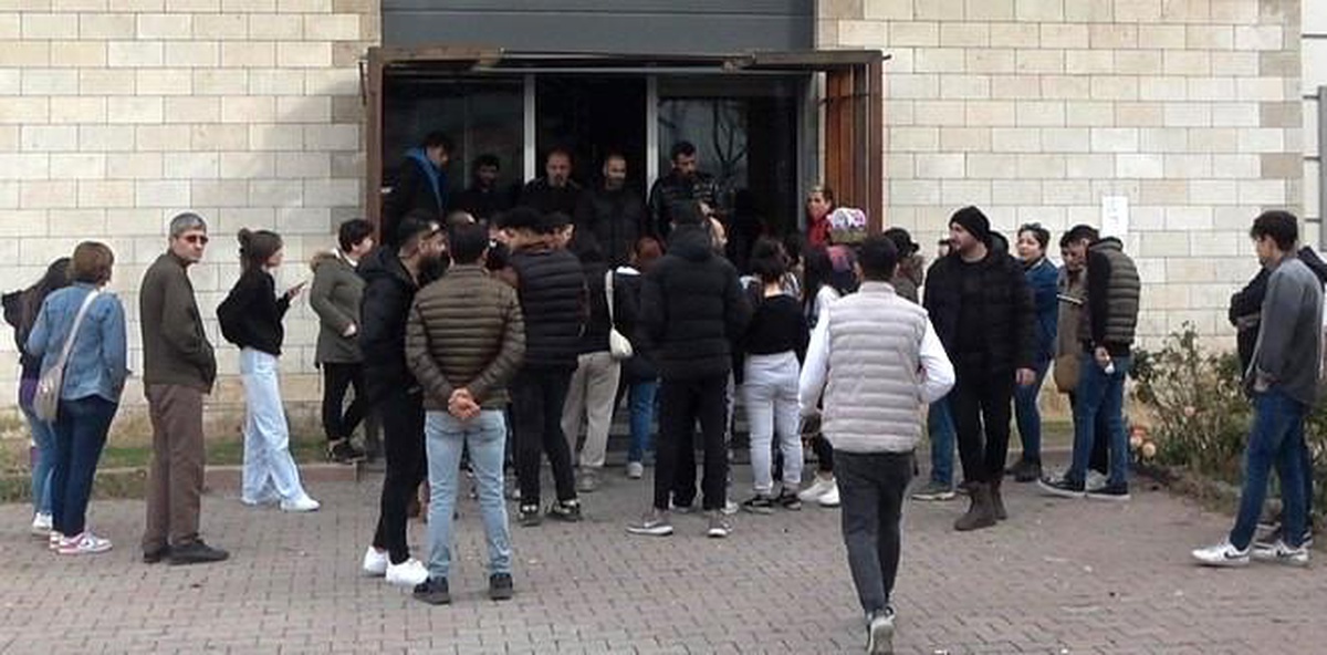 Denizli\'de İşçilerin Maaşları Gecikti, Taşeron Firma Özür Diledi