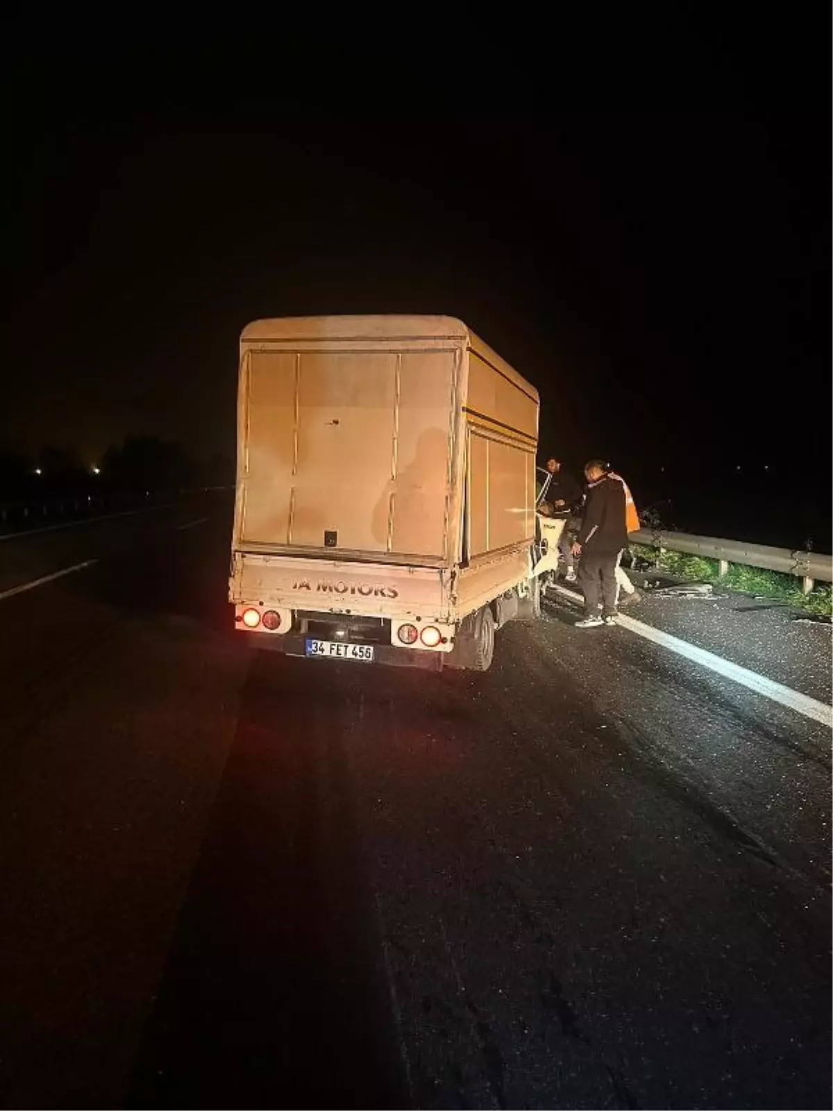 DÜZCE'de Anadolu Otoyolu'nda kaza: Bir kişi hayatını kaybetti