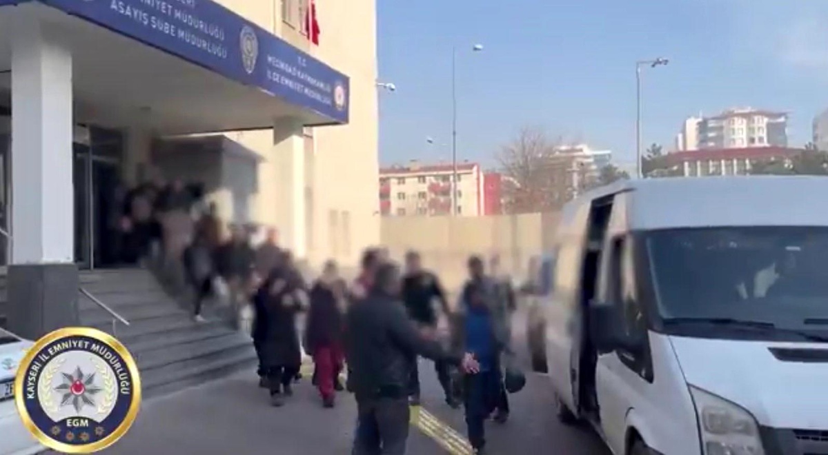 Kayseri\'de Hırsızlık Yapan 21 Kişi Yakalandı