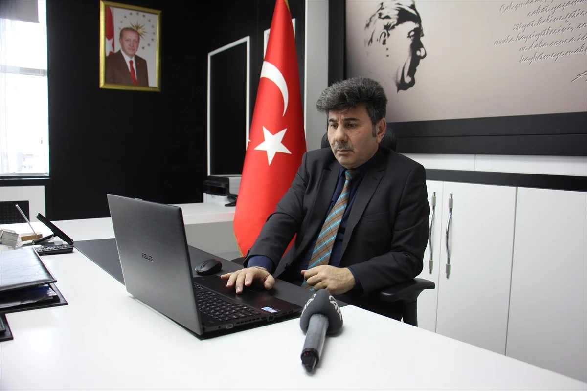 7 Aralık Üniversitesi Rektörü Mustafa Doğan Karacoşkun, Yılın Kareleri oylamasına katıldı
