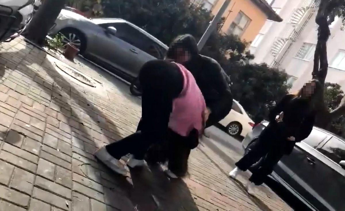 Alanya\'da lise öğrencileri arasında kavga çıktı