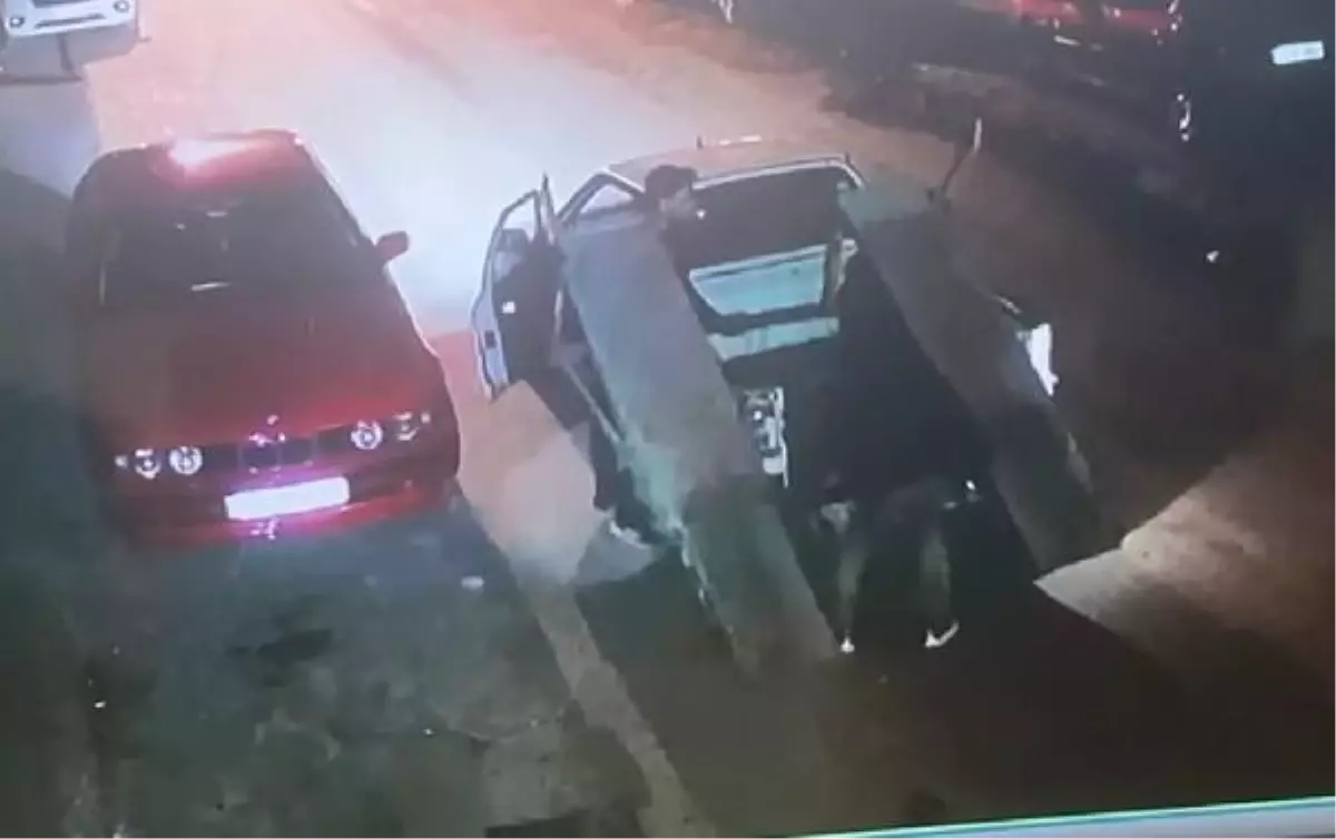 Mersin'de Oto Tamirhanesinin Önündeki Rampa Çalındı