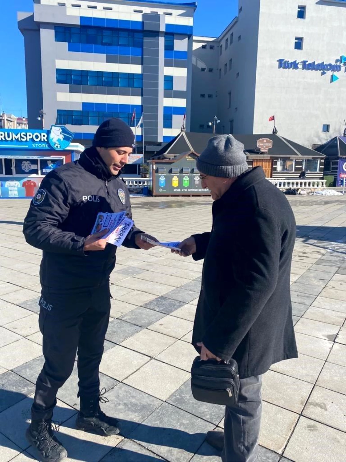 Erzurum Polisi Vatandaşları Dolandırıcılığa Karşı Uyarıyor