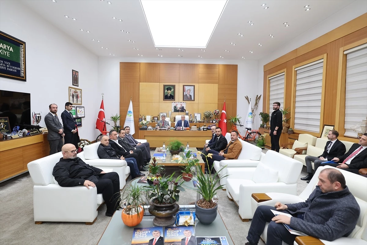 Sakarya Büyükşehir Belediyesi ve BEM-BİR-SEN Arasında Sosyal Denge Tazminatı Sözleşmesi İmzalandı