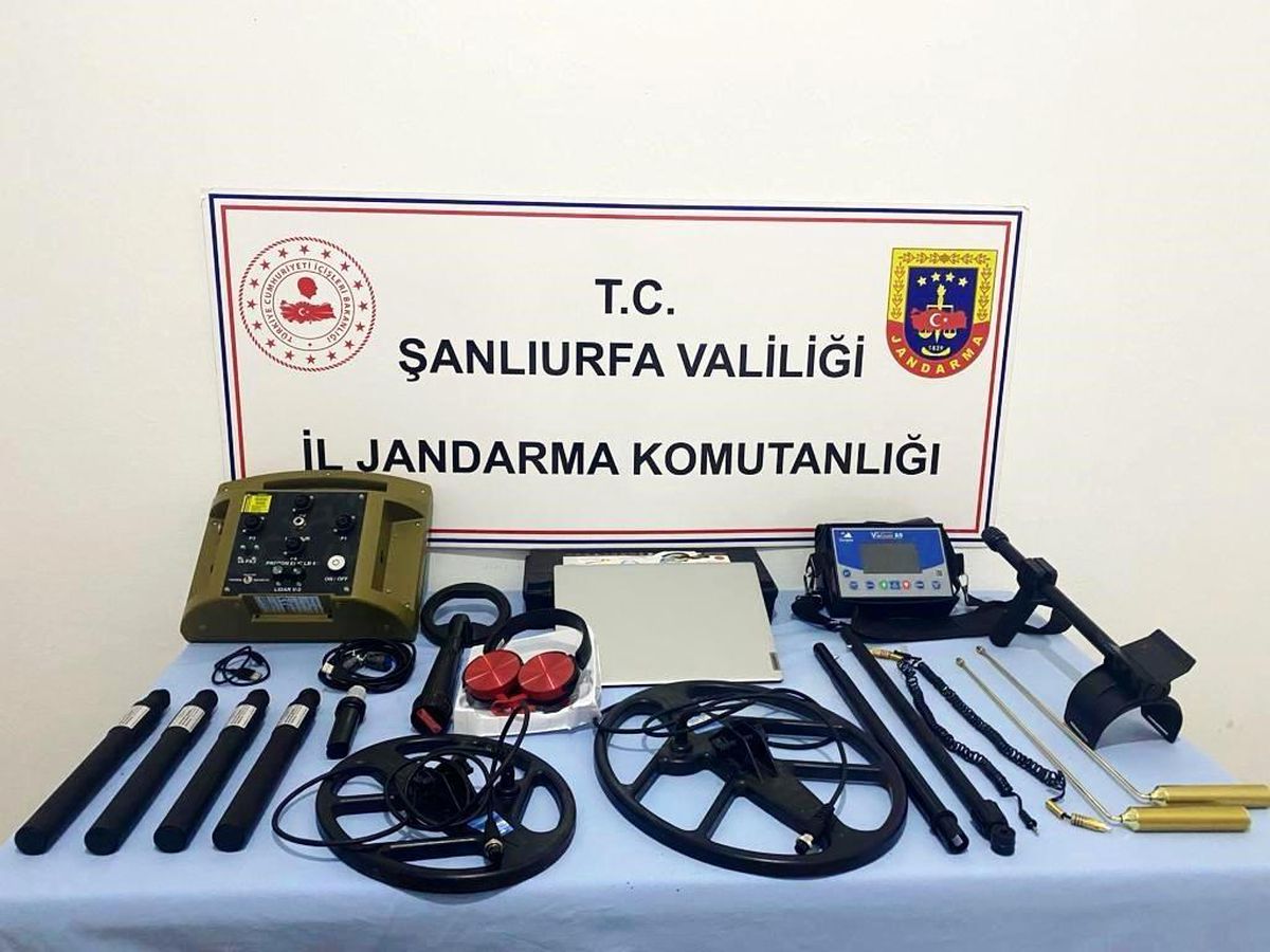 Şanlıurfa\'da Altın Arayan 6 Kişi Yakalandı