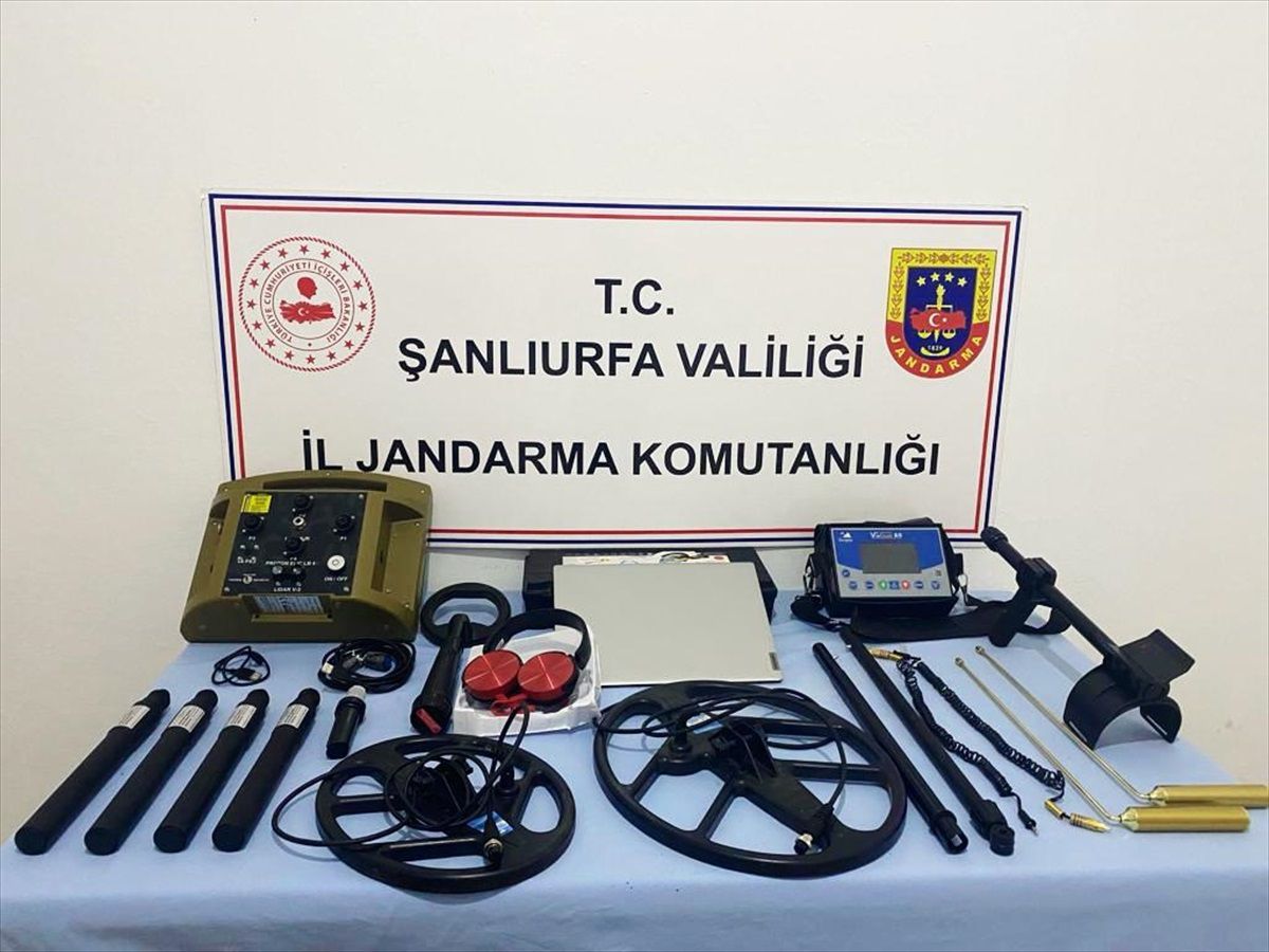 Şanlıurfa\'da Dedektörle Arama Yapan 6 Şüpheli Gözaltına Alındı