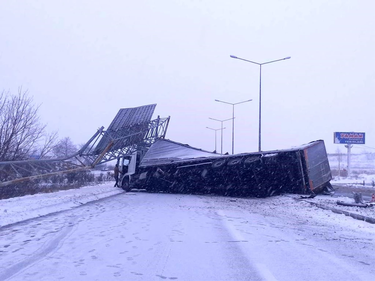 Tekirdağ-Malkara Karayolu Kaza Sonucu Ulaşıma Kapandı