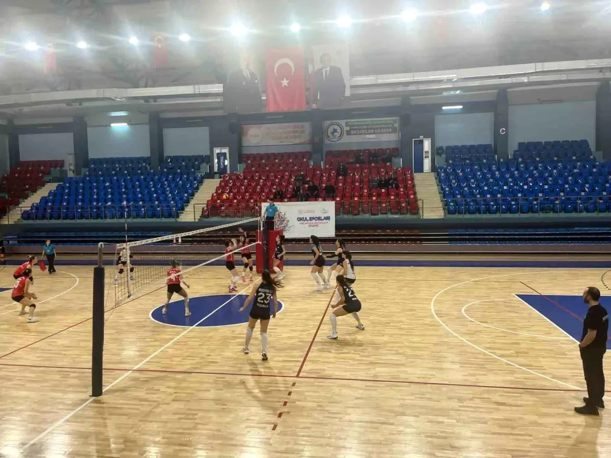 Bozüyük Belediyesi Kadın Voleybol Takımı Haftayı Galibiyetle Tamamladı