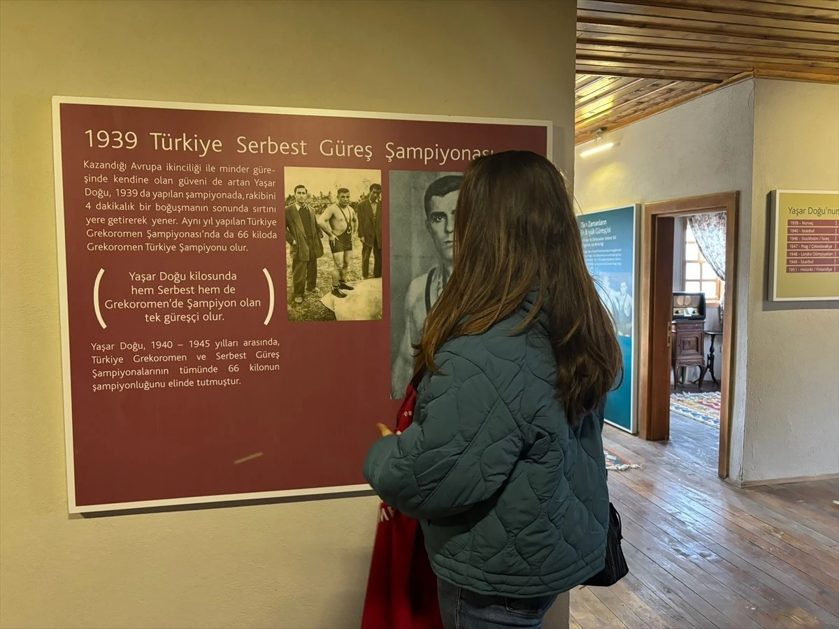 Yaşar Doğu Anı Evi Müzesi Ziyaretçi Akınına Uğruyor