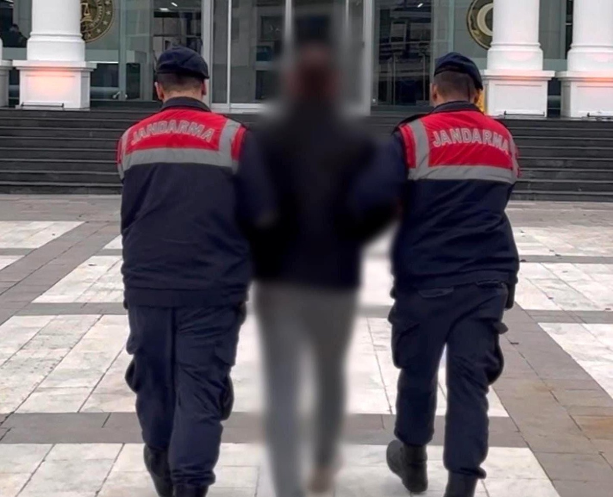 Düzce Jandarma Komutanlığı, 13 suç kaydı olan şahsı yakaladı