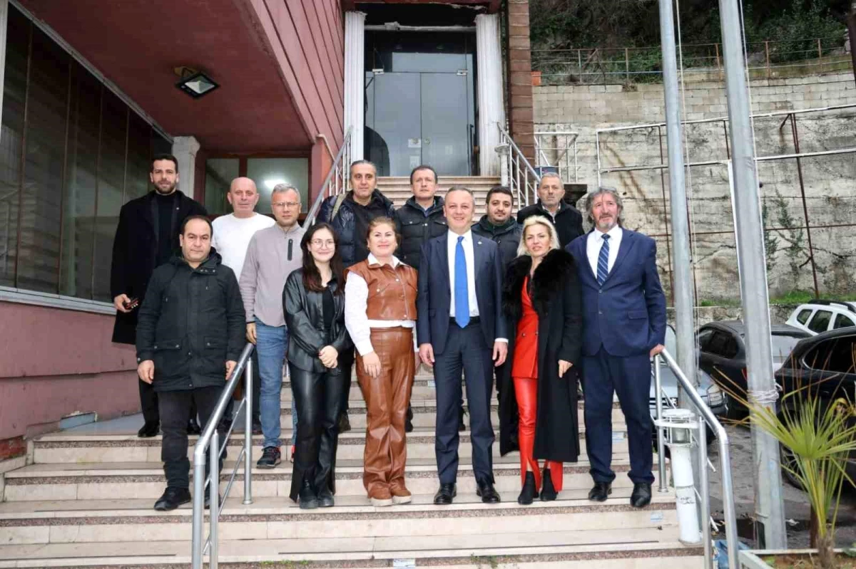 Zonguldak Belediye Başkanı Ömer Selim Alan, Gazeteciler Cemiyeti\'ni ziyaret etti