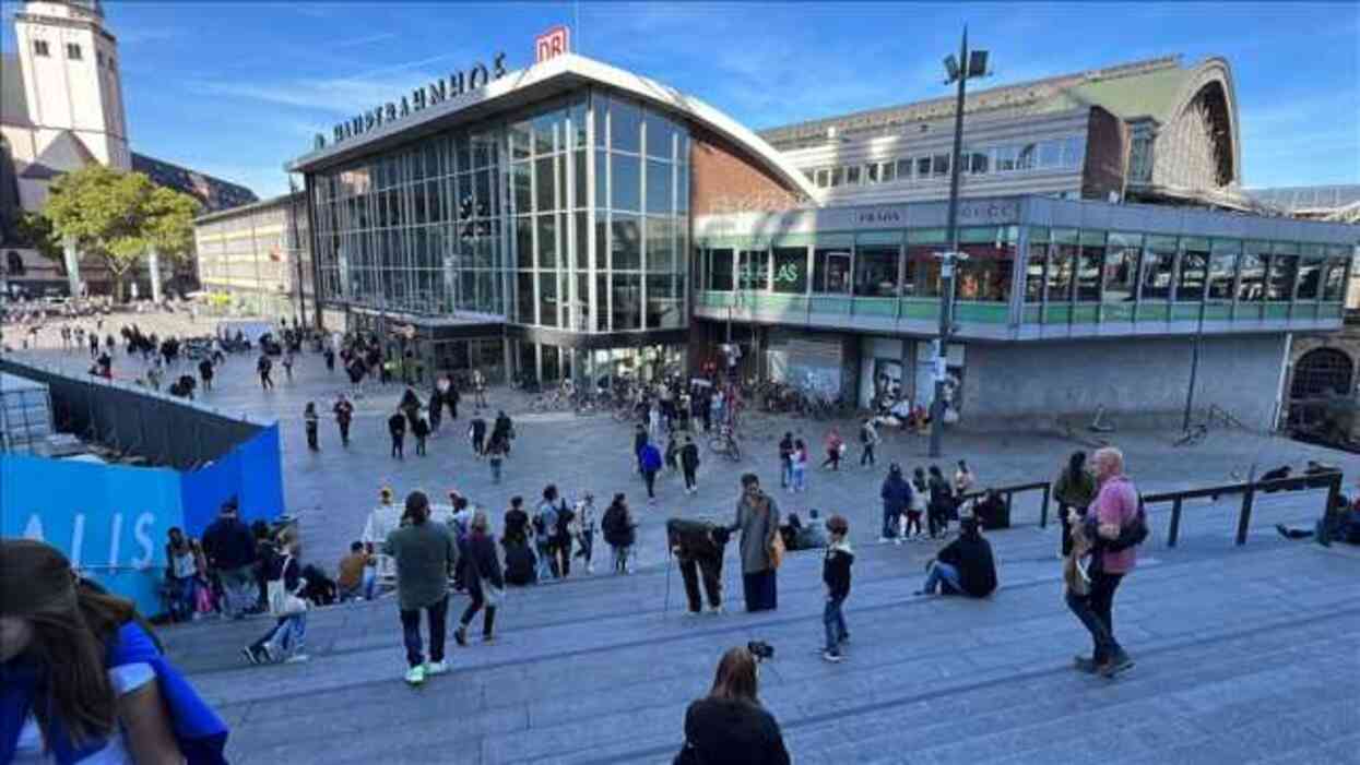 Almanya'da yabancı kökenlilere sınır dışı planı iddiası Almanya'da yabancı kökenlilere sınır dışı planı iddiası